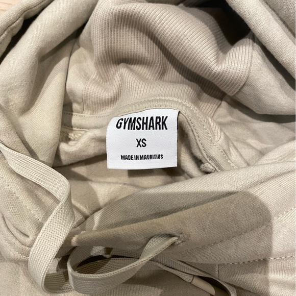 Gymshark cropped hoodie - Picture 2 of 2